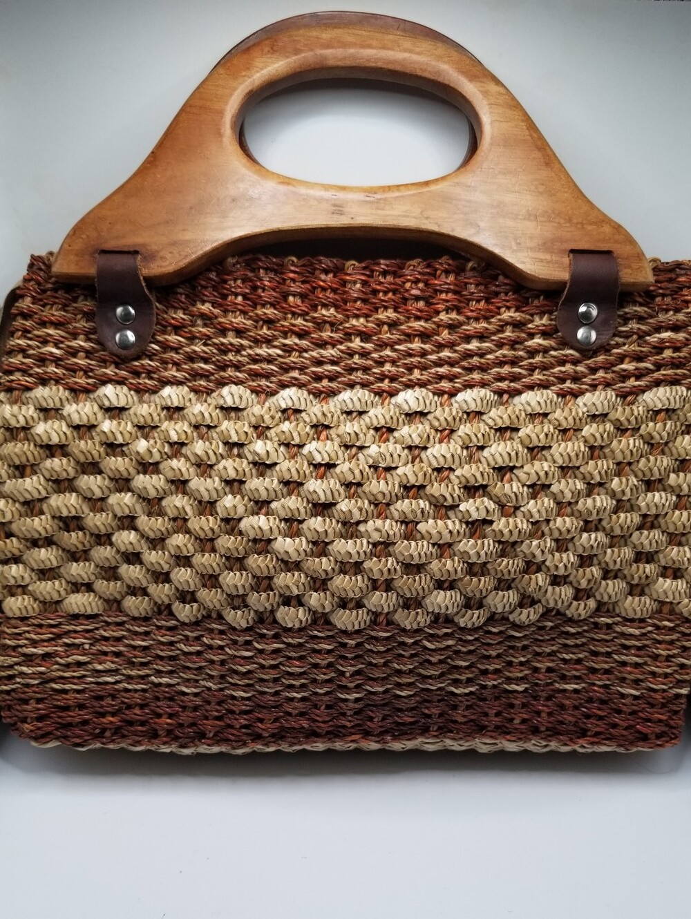 Vintage Woven Straw Tote Wood Handle Handbag Boho Coastal Cottagecore